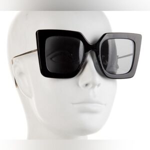Authentic Black Square Frame Gold Arms Gucci Sunglasses(comes w/case&cloth)